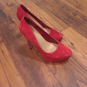 Jessica Simpson Sexy Reds ♥️